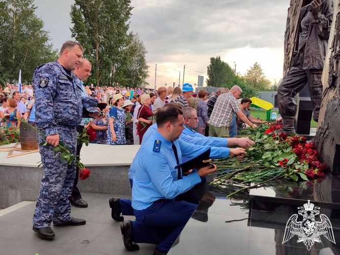 Начальник кузбасской Росгвардии принял участие в церемонии зажжения Вечного огня